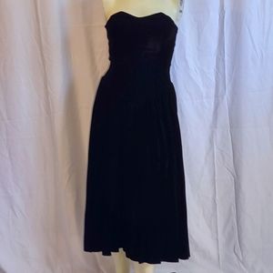 Positively Ellyn Black Midi Vintage Strapless Dress Size 4 Wedding, Evening $38